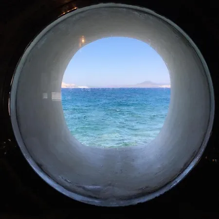 Poseidon House Semesterbostad *