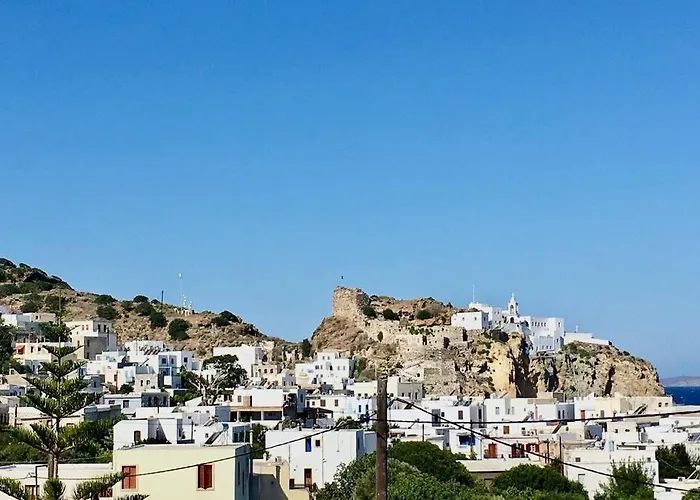 Poseidon House بيت للعطل Mandrákion