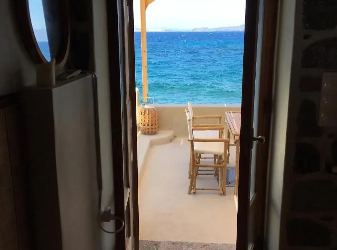 Poseidon House بيت للعطل Mandrákion